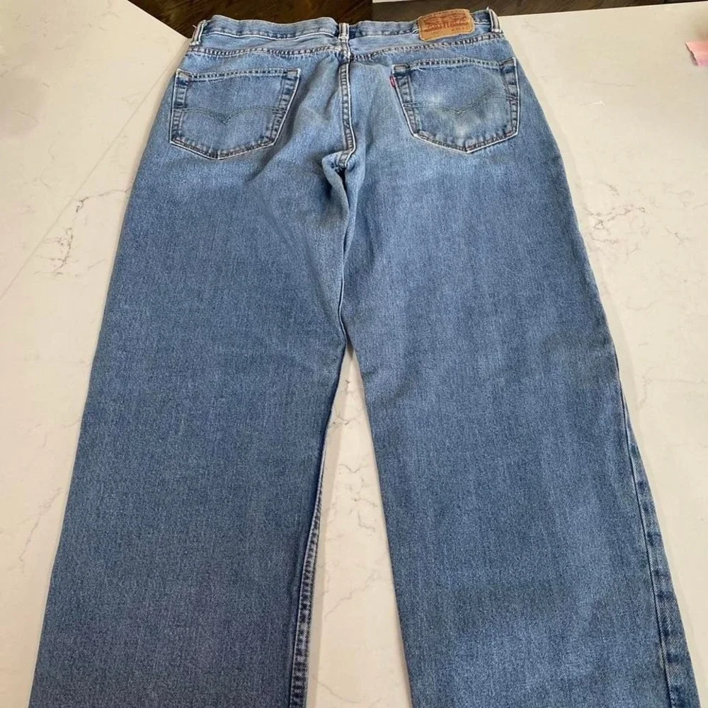 Levis levi 550